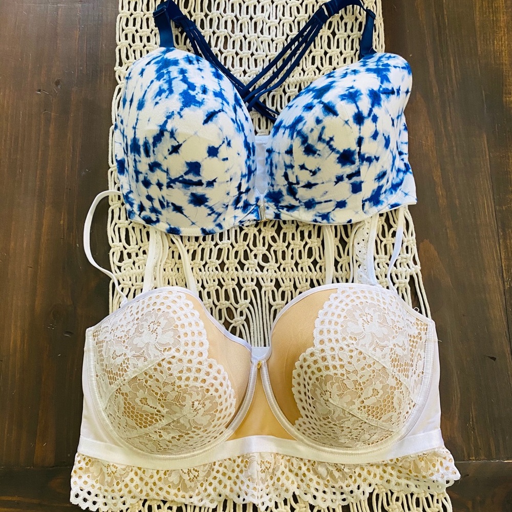 2 beautiful Cacique bras